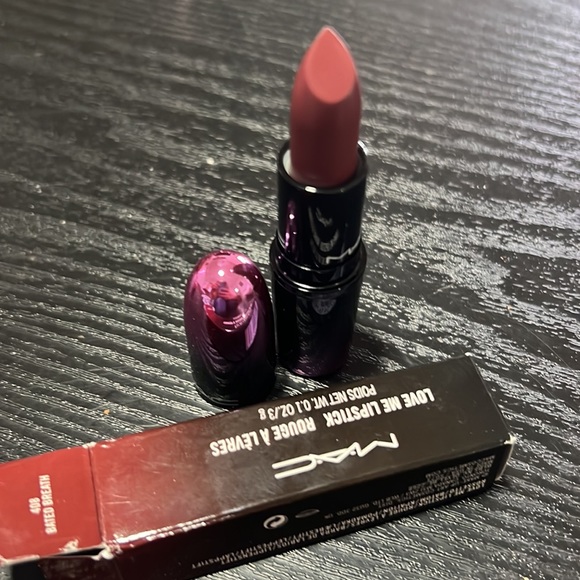 🌙♥️Mac Bated Breath Love Me Lipstick - Picture 2 of 8